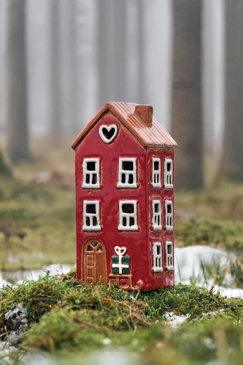 Pepperkakehus telys, med kjelke