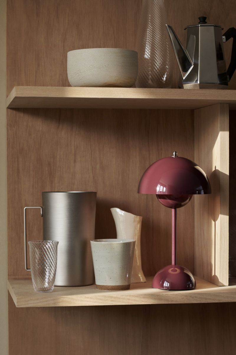 Flowerpot VP9 Oppladbar Bordlampe - Dark Plum
