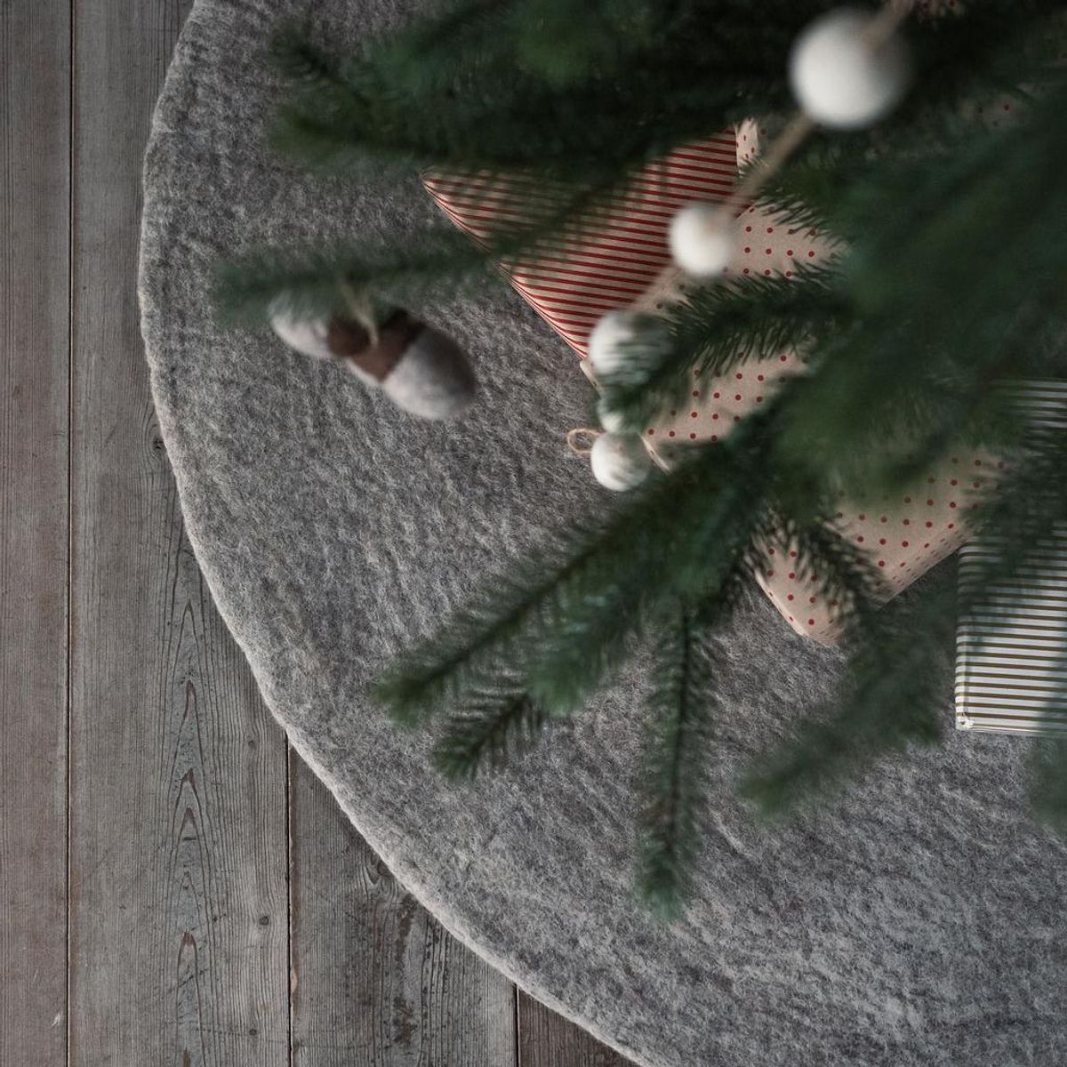 Juletreteppe Ø110 cm - Beige